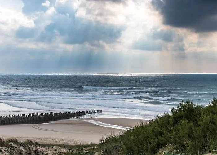 Lägenhetshotell Cerise Dax - Les Jardins Du