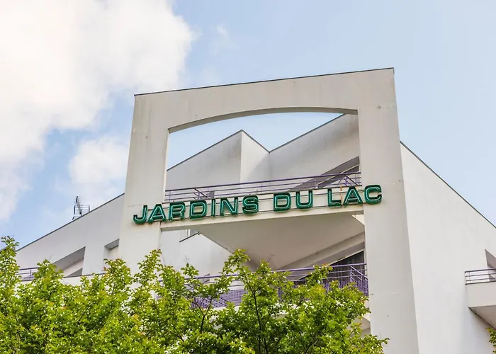 Cerise Dax - Les Jardins Du 3*